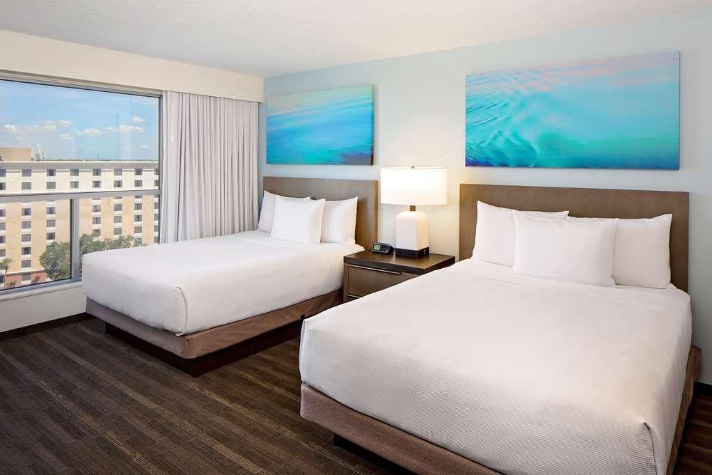 Hyatt House Across From Universal 3*
